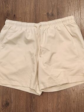 DSG Light Cream Athletic Shorts with Drawstring